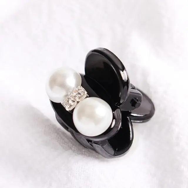 Charming Black Big Acrylic Hair Claw Elegant Design Women Large Pearl Jaw Clips Fashion Hair Clips - 6 - STIL6847YHBBN