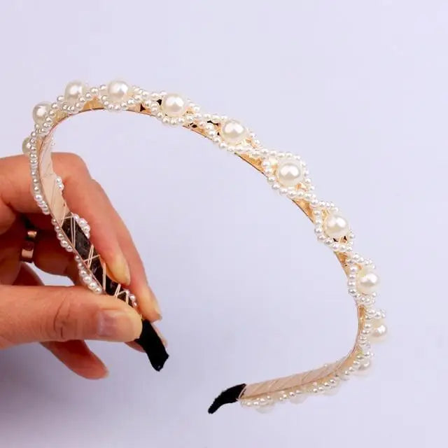 Charming Shiny White Ladies Elegant Pearls Headbands Cute Bridal Hairbands Wedding Hair Accessories For Women - STEVVEX Fashion - 701, cute hair band, elegant hair band, hair accessories, hair accessories for women, hair band, hair band for women, hair bands, Hairbands, Hairbands For women, Headbands, Hoop hairbands, luxury hair band, party hair band, pearl hair band, Pearls Headbands, retro hair band, stylish hair band, unique hair band, vintage hair band - Stevvex.com