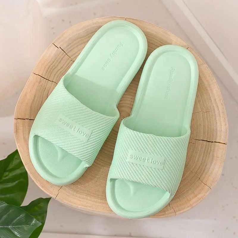 Cool New Slippers Women Summer Flip Flops Indoor Slippers Unique Design House Bathroom Non - slip Soft Flip Flops