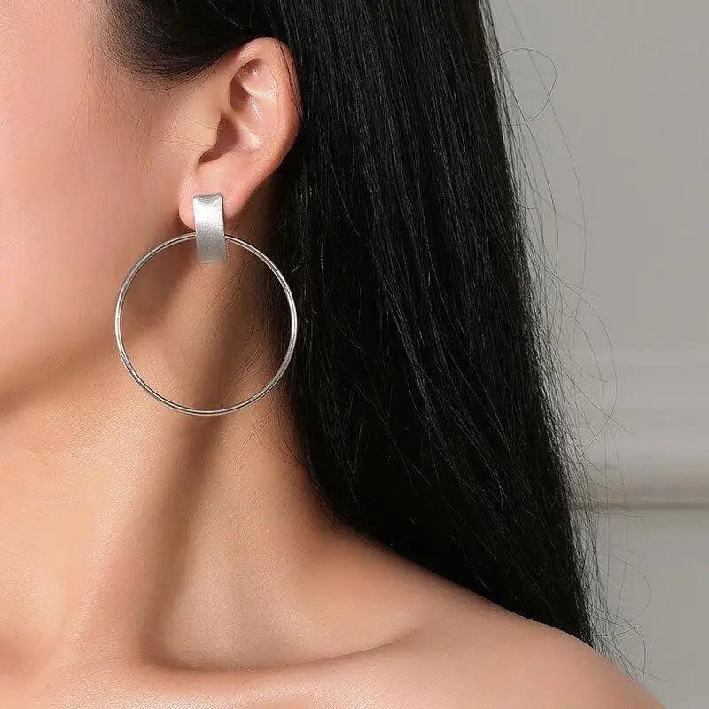 Copy of Trendy Exquisite Metal Dangle Drop Earrings for Women And Girl Fashionable Round And Long Earrings Female