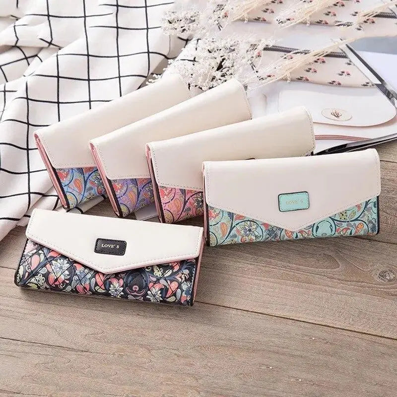 Delightful Small Floral PU Leather Money Purse For Women And Girls Fashion Designer Buckle Wallets for Female