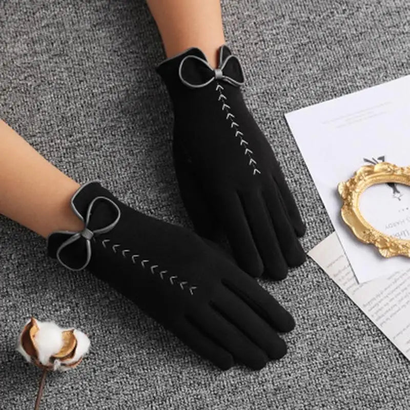 Elegant Black Winter Women Outdoor Warm One Size Gloves Fashionable Cute Bow Style Casual Gloves For Women - STEVVEX Fashion - 717, black gloves, bow gloves, casual gloves, comfortable gloves, cycling gloves, fashion gloves, gloves, gloves for girls, gloves for winter, gloves for women, new design gloves, soft gloves, stylish gloves, velvet gloves, warm gloves, winter gloves, women gloves - Stevvex.com