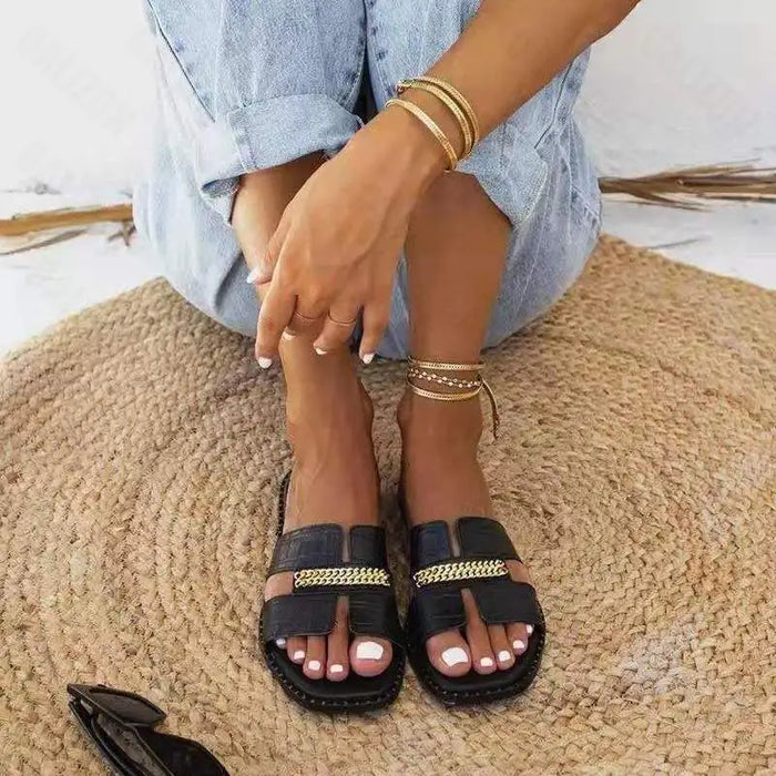 Elegant Black Women Chain Flip Flops Luxury Design Sandal Women Outdoor Slippers Casual Style Sandals - STIL8888YHNBP