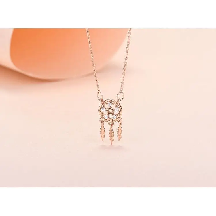 Hot Selling Fashion Dream Catcher Necklace Feather Creative Zircon Circle Girlfriend Gift Pendant Clavicle Necklace2021