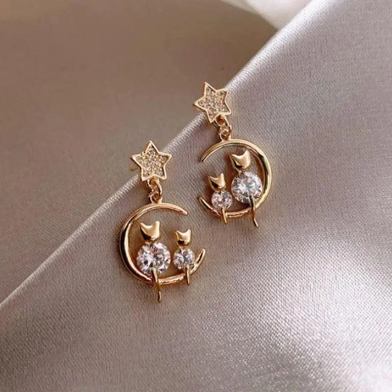 Gorgeous Pendant Women’s Cute Earrings Vintage Moon Style Jewelry Excellent Gift For Ladies And Girls - ALU29307USK