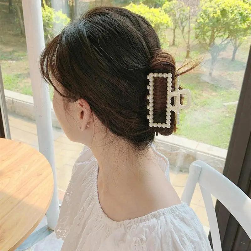 Large Luxury Ladies Metal Hair Claw Clips Women Hair Catch Barrette Jaw Clamp Beautiful Metal Half Hairpins Thick Hair