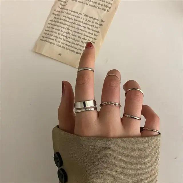 Luxury Modern Ring Set for Girls Sterling Chain And Moon Rings Set For Ladies And Girls - Vintage Style Female Rings