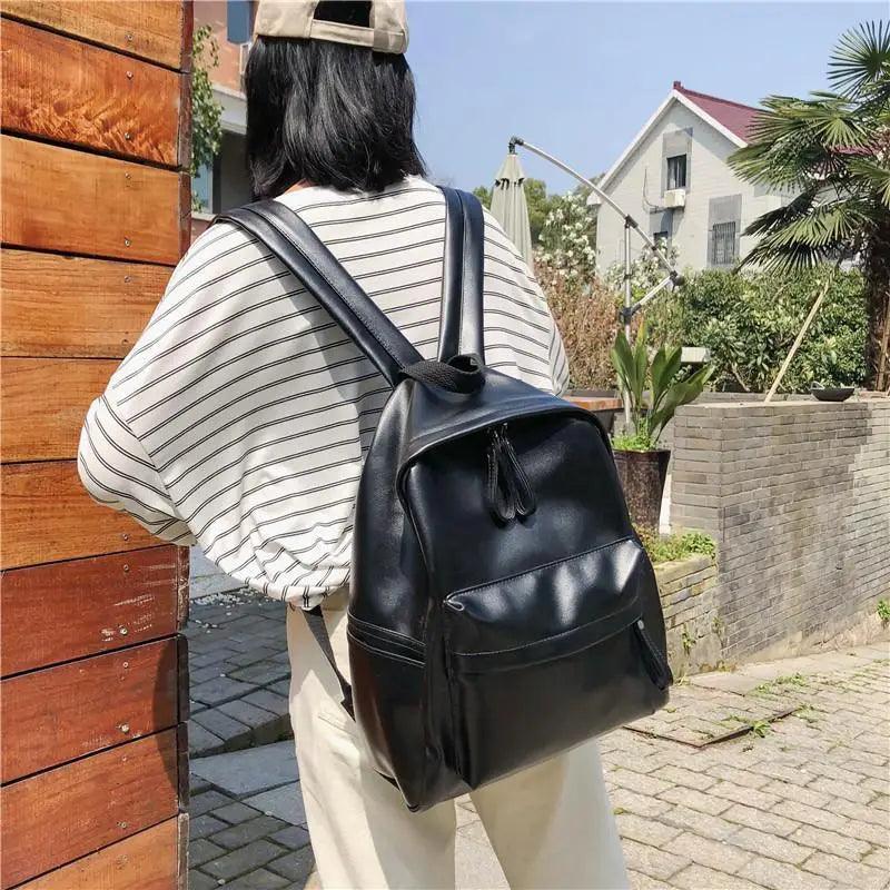 Luxury Modern Women Unique Style Women Backpack Leather School Bag For Teengers Gilrs Large capacity PU Travel backpack