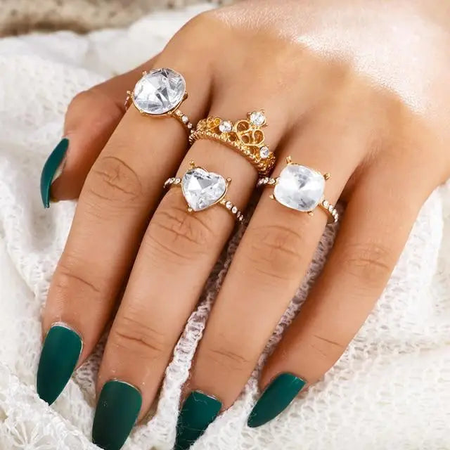 Modern Luxury Ring Set for Girls Splendid Fashionable Crystal Sun Pearl Rings Set for Women And Girls Gold Color Heart