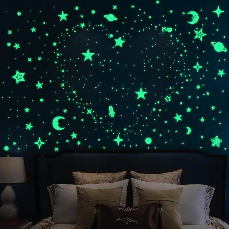 New Elegant Luminous 3D Stars Dots Wall Sticker for Kids Room Bedroom Home Decoration Glow In The Dark Moon Decal