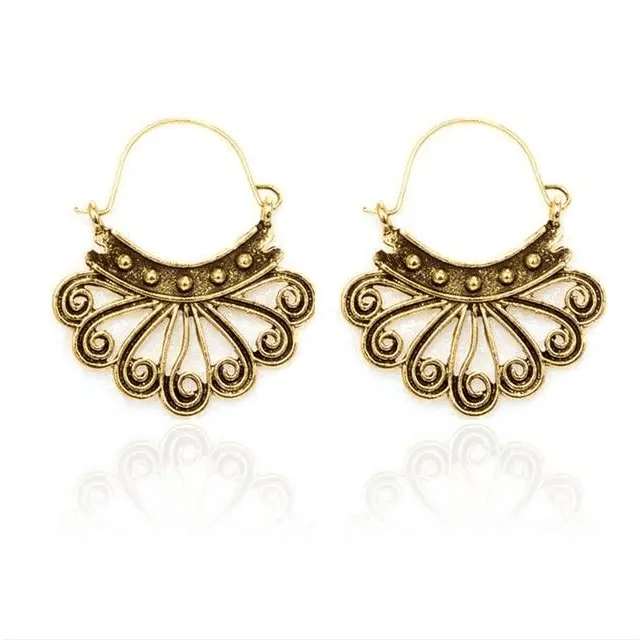 New Elegant Tribal Hoop Metal Earrings Vintage Style Jewelry For Girls And Women Fashion Jewelry - ALLURELATION - 573, Antique earrings, cute earrings, Earings for ladies, earrings, everyday earrings, fashionable earrings, fashionable jewelry, gift earrings, jewelry, luxury earrings, matching jewelry, Metal Earrings for ladies, stylish earrings, trendy earrings, Tribal Hoop earrings - Stevvex.com