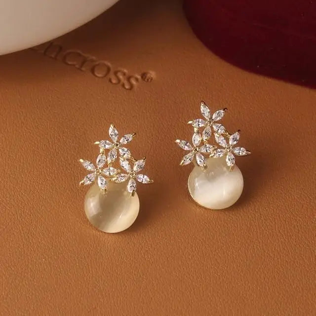 New Exquisite Design Copper Color Zircon Flower Leaf Garland Women Earrings For Women And Girls - Fashionable Jewelry