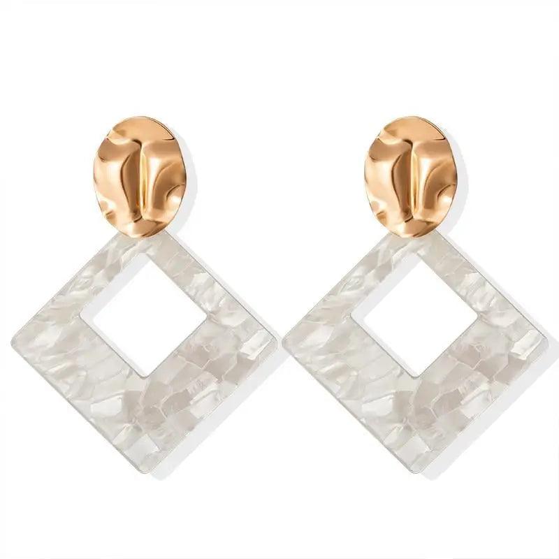 New Glamorous Acrylic Round Heart Gold Earrings For Women And Girls - Trendy Women’s Jewelry For Party And Wedding