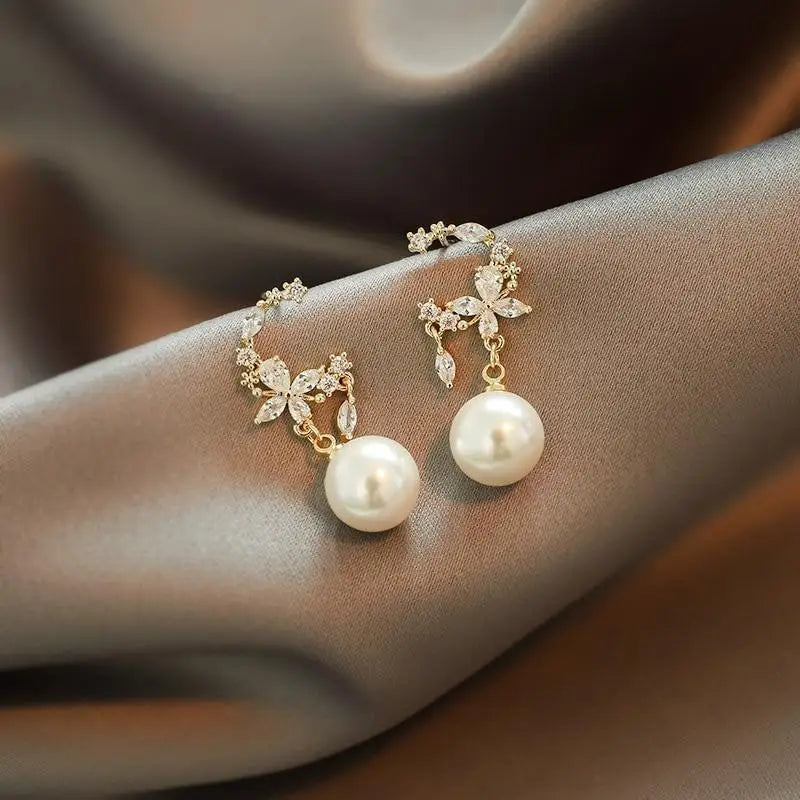 New Vintage Simple And Stylish Women’s Earrings Elegant Pearl Jewelry For Female Fashion Unique Design Earring