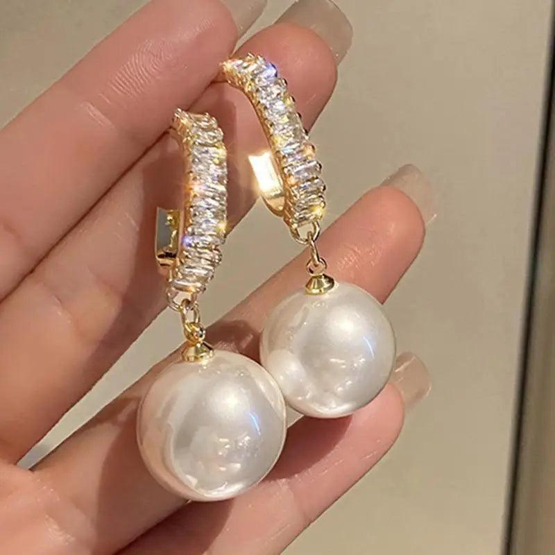 Oversized White Pearl Drop Earrings for Women And Girl Trendy Golden Round Pearl Wedding Earrings Jewelry Gift