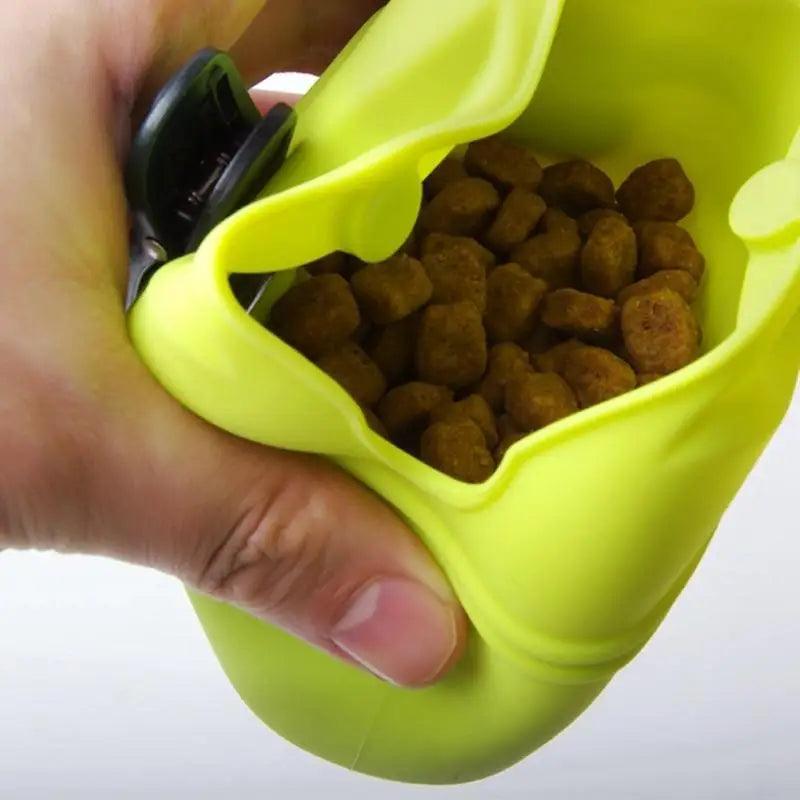 Portable Dog Training Treat Pouch Substantial Clip Cool Outdoor Feed Storage Pouch Waist Bags For Pets - STEVVEX Pet - 727, dog training feed bags, dogs food pouch, dogs treat bag, feed storage pouch, food reward waist bags, outdoor dog treat bag, outdoor feed pouch, pet feed bag, pet feed pouch, pet feed storage pouch, pet treat pouch, pets feed storage pouch, silicone dog treat bag, silicone dog treat pouch, training treat pouch, treat bag for dogs, treat pouch for dogs, waist bags for dogs - Stevvex.com