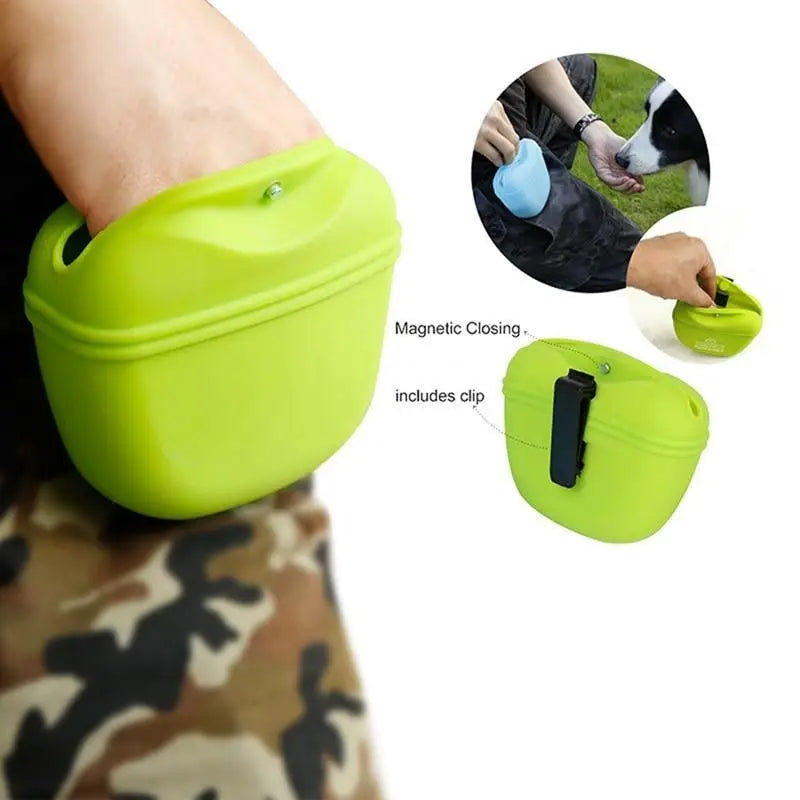 Portable Dog Training Treat Pouch Substantial Clip Cool Outdoor Feed Storage Pouch Waist Bags For Pets - STEVVEX Pet - 727, dog training feed bags, dogs food pouch, dogs treat bag, feed storage pouch, food reward waist bags, outdoor dog treat bag, outdoor feed pouch, pet feed bag, pet feed pouch, pet feed storage pouch, pet treat pouch, pets feed storage pouch, silicone dog treat bag, silicone dog treat pouch, training treat pouch, treat bag for dogs, treat pouch for dogs, waist bags for dogs - Stevvex.com