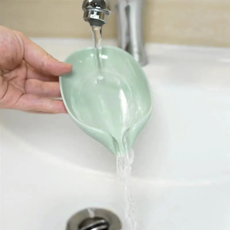 Portable Soap Dish Leaf Shape Soap Holder Leaf Shaped Soap Box Soap Dish For Bathroom Suction Cup Bathroom Storage