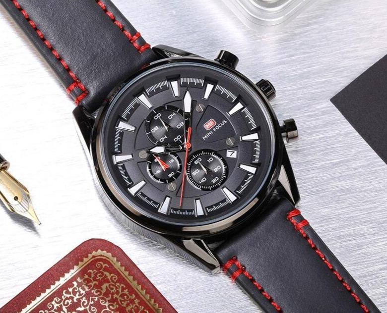 Brown Luxury Mens Watches Strong Leather Strap Modern Design Waterproof Multifunctional Business Wrist Watch