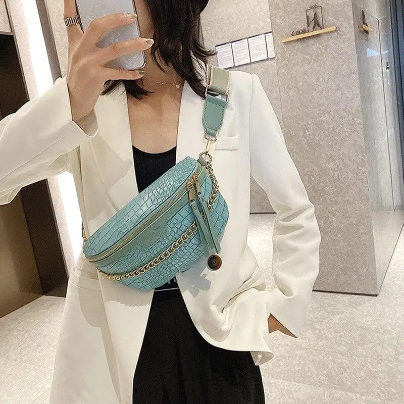 Retro Waist Bag PU Leather Fanny Pack Purse Leather with Gold Chain Strap Stylish New Design Waist Pack Women Belt Bag