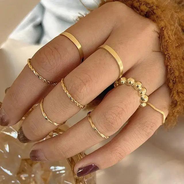 Shiny Gold Wide Chain Rings Set For Women And Girls Crystal Round Rings Vintage Style Female Party Jewelry - 16