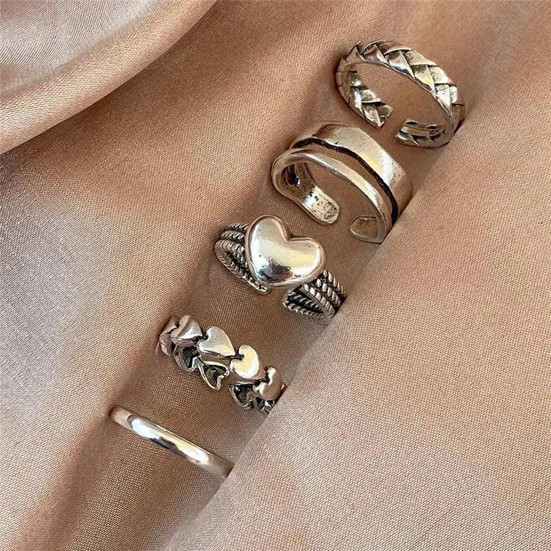 Shiny Gold Wide Chain Rings Set For Women And Girls Crystal Round Rings Vintage Style Female Party Jewelry - ALU06193AYV