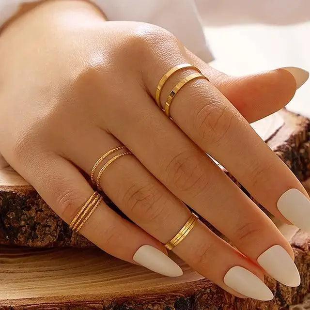 Shiny Gold Wide Chain Rings Set For Women And Girls Crystal Round Rings Vintage Style Female Party Jewelry - 4