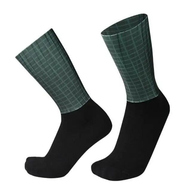 Simple Modern Design Anti Slip Silicone Cycling Socks For Men Unique Bicycle Running Socks Lightweight Breathable