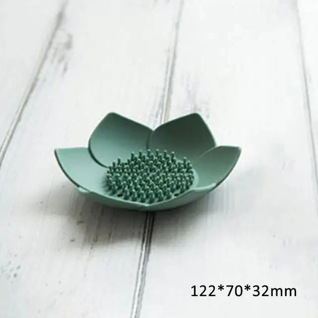 Soap Box Lotus Shape Non - slip Portable Silicone for Water Draining Solid Color Draining Soap Dish Bathroom