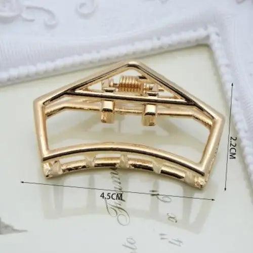 Stylish Geometric Hair Claw For Women Classic Design Metal Claw Clips Hollow Non - slip Hair Catch Jaw Clamp for Women