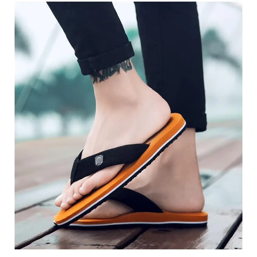 Summer Casual Bright Color Men Outdoor Flip Flops High Quality Beach Sandals Anti - Slip Cool Slippers For Men Indoor