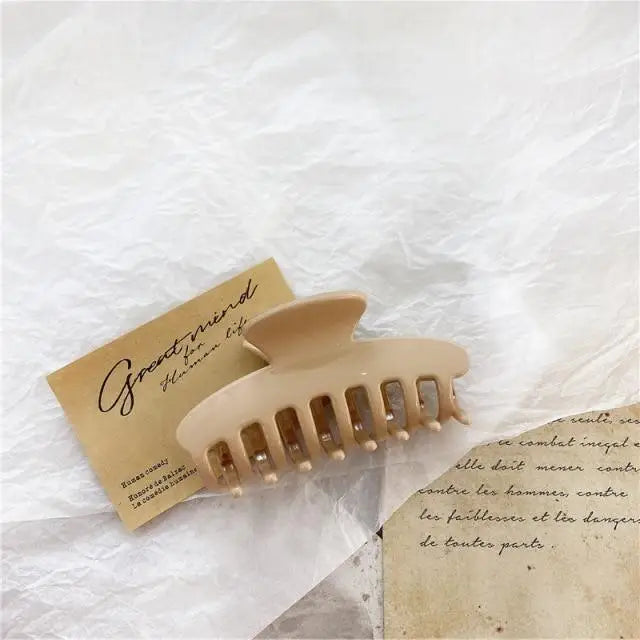 Trendy Matte Hair Claw Clips Nonslip Perfect Jaw hair clamps for Women Stylish Hair Clips Hair Pins Hair Styling Tools