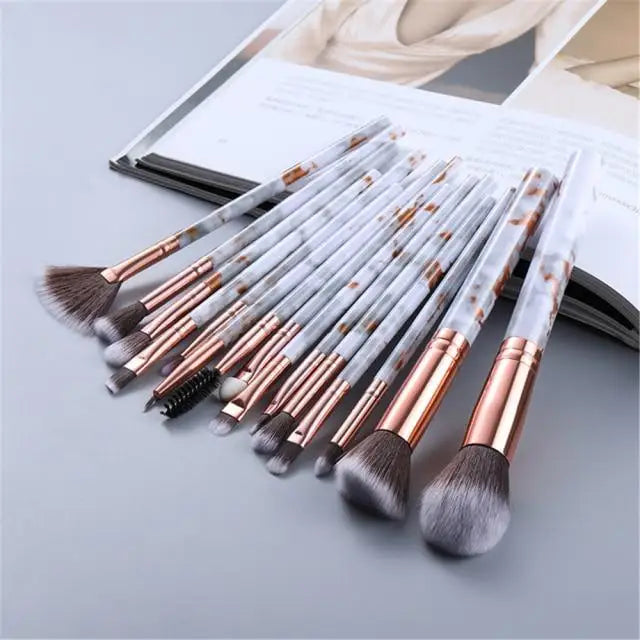 Vintage Style 5/10/15Pcs Makeup Brushes Set Powder Eye Shadow Foundation Blush Blending Make Up Brush Beauty Cosmetic