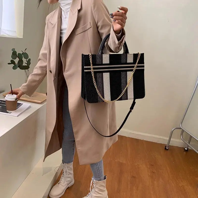 Vintage Style Canvas Handbags Casual Ladies Bags With Large Capacity Shoulder Bags Fashionable Crossbody Bags for Women