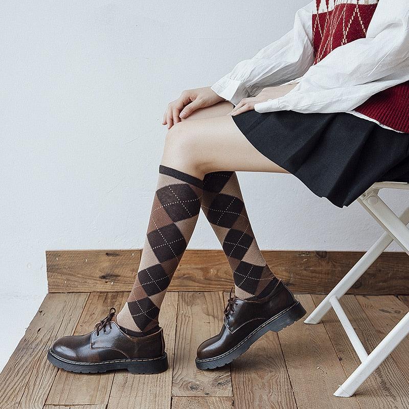 1 Pair Keep Warm Knee-high Socks for Socks Rhombus Pattern Autumn Winter Cotton College Style Socks Running Climbing Fashion Socks For Men And Women