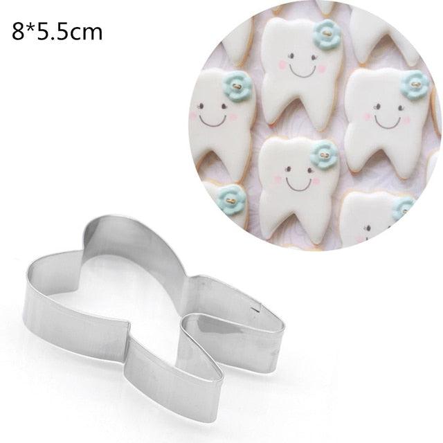 1PC Kitchen Cookie Cutter Cat Shaped Aluminium Mold Sugarcraft Cake Cookies Pastry Baking Cutter Mould Cake Decorating Tools Cute Cat Cookie Cutter Mold Cookie Stamp Perfect For Baking Treats Cookies And Crafts