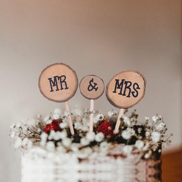 1Pcs Hollow Letter Love Just Married Mr & Mrs Cake Topper Mr and Mrs Cake Toppers Wooden Wedding Cake Topper Party Cake Decoration Mr And Mrs Cake Topper Bride and Groom Wooden Wedding Cake Topper For Wedding Party Supplies