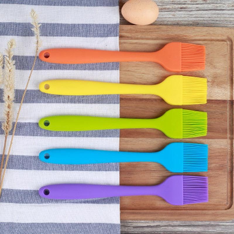 1PCS Silicone BBQ Oil Brush Basting Brush Cake Bread Butter Baking Brushes Kitchen Cooking Barbecue Accessories BBQ Tools BBQ Silicone Heat Resistant Brushes Basting Brushes Pastry Brushes Grill Barbecue Brush Oil Butter Sauce Brush for BBQ