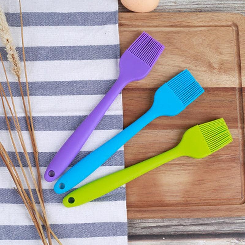 1PCS Silicone BBQ Oil Brush Basting Brush Cake Bread Butter Baking Brushes Kitchen Cooking Barbecue Accessories BBQ Tools BBQ Silicone Heat Resistant Brushes Basting Brushes Pastry Brushes Grill Barbecue Brush Oil Butter Sauce Brush for BBQ