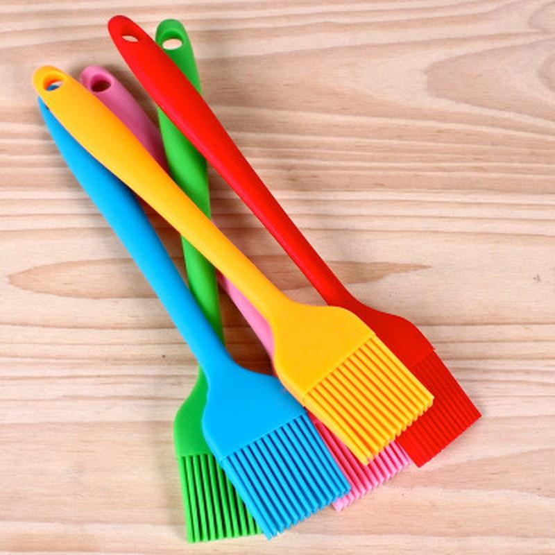 1PCS Silicone BBQ Oil Brush Basting Brush Cake Bread Butter Baking Brushes Kitchen Cooking Barbecue Accessories BBQ Tools BBQ Silicone Heat Resistant Brushes Basting Brushes Pastry Brushes Grill Barbecue Brush Oil Butter Sauce Brush for BBQ