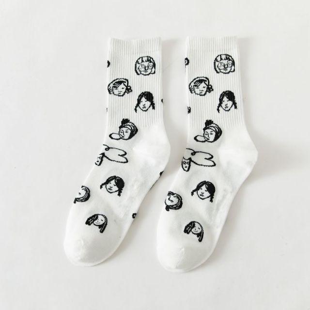 New Autumn Black and White Sports Women Socks Combed Out Of Pure Cotton Cute Winter Socks Kawaii Cute Warm Thick Socks For Men And Women