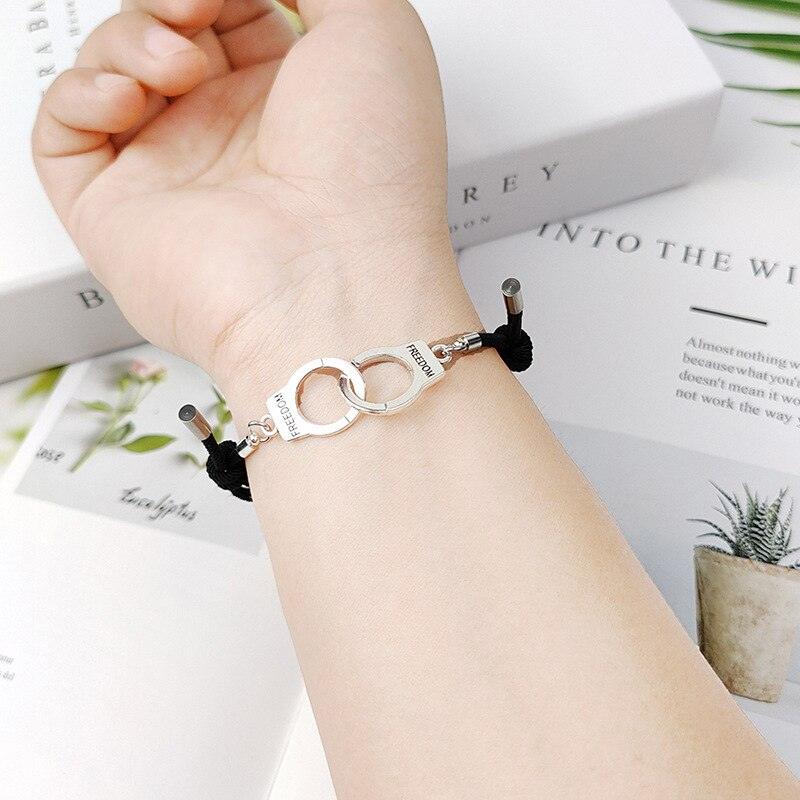 2pcs Magnet Couple Bracelet Handcuffs Braclet Adjustable Matching Couples Bracelets Attraction Long Distance Relationship Matching Bracelets Adjustable Pinky Promise Bracelets Valentine's Day Gifts For Couples