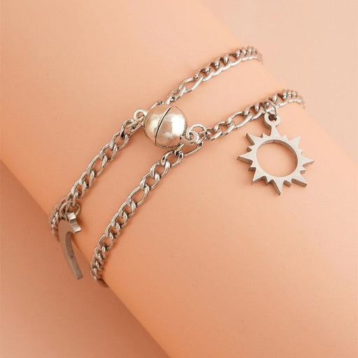 2pcs / Set Elegant Stainless Steel Sun Moon Couple Bracelet Magnet Attracts Jewelry Magnetic Couple Bracelets Set Sliver Chain Bracelet Luxury Heart Bracelet Promise Couples Bracelets For Women Men