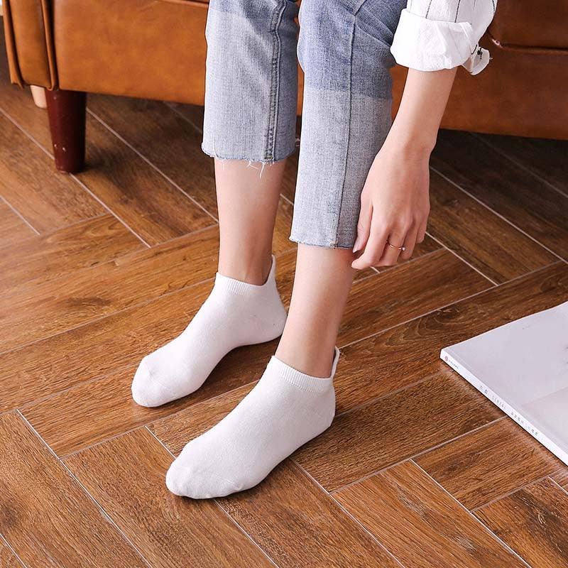 4 Pairs Fashion Socks New Spring Cotton Non-Slip No-Show Boat Socks Novelty Girls Cute Heart Embroidery Casual Funny Ankle Socks Pack For Women