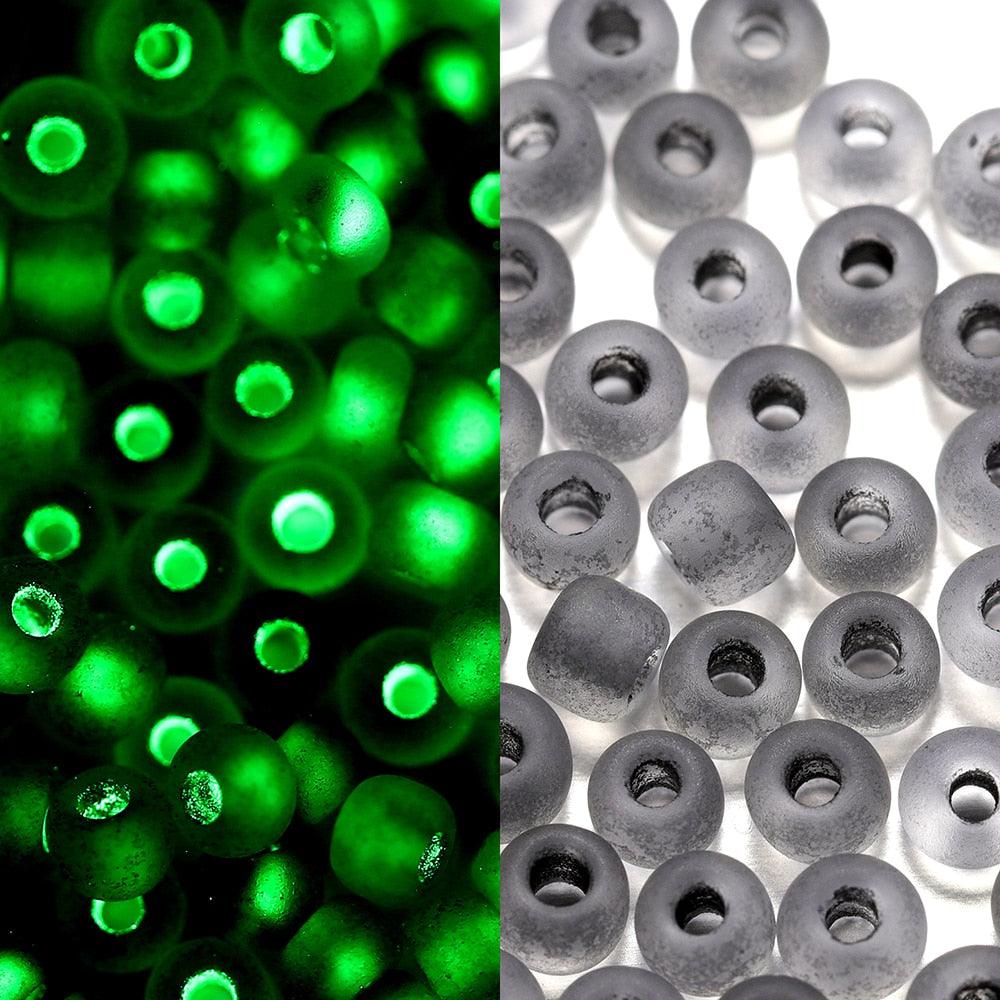 600pcs 3mm Luminous Glass Seed Beads Glow In The Dark Loose Spacer Beads for Jewelry Marking Necklace Bracelet Accessories Frosted Transparent Glass Rice Beads Handmade Beaded Jewelry Accessories