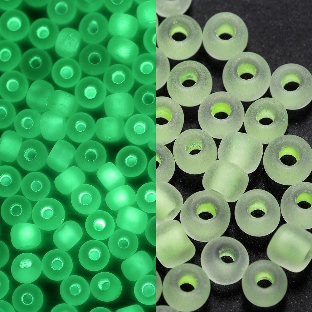 600pcs 3mm Luminous Glass Seed Beads Glow In The Dark Loose Spacer Beads for Jewelry Marking Necklace Bracelet Accessories Frosted Transparent Glass Rice Beads Handmade Beaded Jewelry Accessories