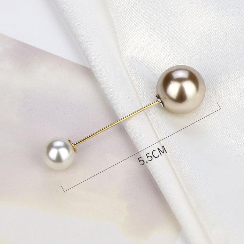 1pcs Fashion Pearl Fixed Strap Charm Safety Pin Sweater Cardigan Clip Brooches Rhinestone Metal Jewelry Sweater Shawl Clips Faux Crystal and Pearl Pins for Fixing on Sweaters