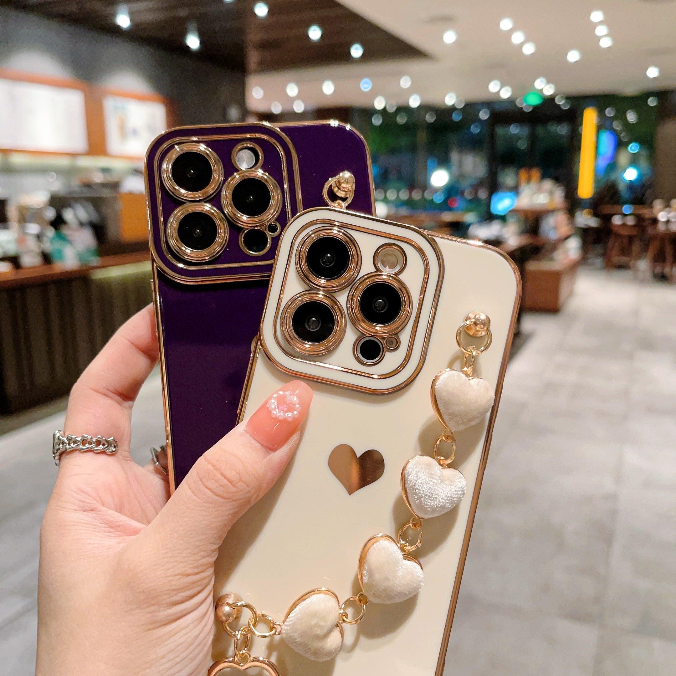 Luxury Mini Heart Shaped Love Bracelet Strap Phone Case Case with Chain Luxury Sparkle Love-Hearts Case with Strap Bracelet Slim Soft Protective Girly Cover For iPhone 11 12 13 14 Pro Max X XR XS Nice Heart Frame On 7 8 Plus SE Chain Phone Cover