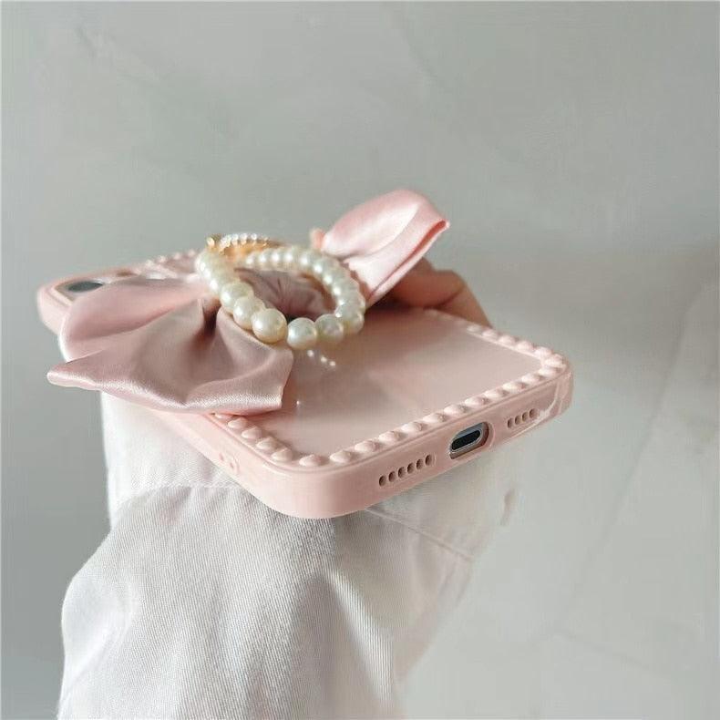 Cute Luxury Fashion 3d Bow Pearl Bracelet Girl Soft Case For iPhone 11 12 13 Pro Max 7 8 Plus Xr X Xs Se Anti-drop Cover Pearl Chain Bow Phone Case Ideal for iPhone Elegant Phone Case