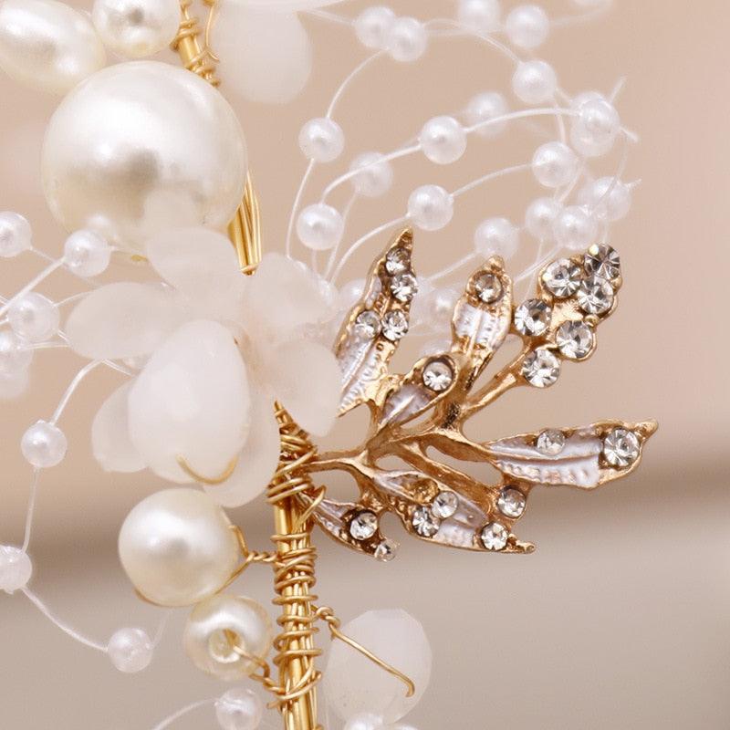 Pearl Flower Wreath Headband Girls Bridal Elegant Crowns Hair Headdress Bride Head Hoop Wedding Headbands Hair Jewelry Handmade Tiara Bridal Hair Bands Wedding Hair Accessories Gift Headpieces Hair Styling Accessories